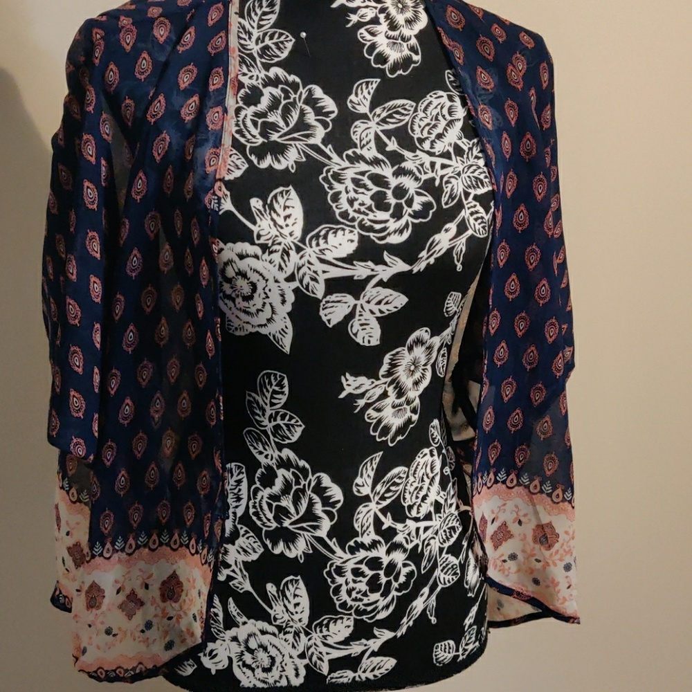 Cardigan - Picture 2 of 3